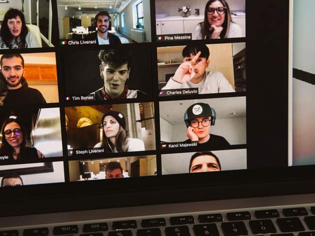 Picture of a Zoom meeting